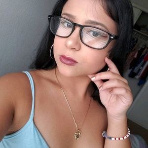 Meet your Posher, Liliana